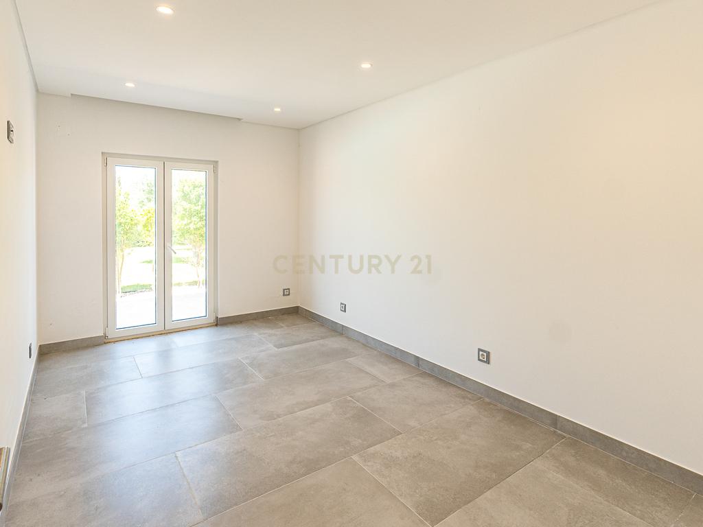 Moradia T6 de Luxo - 924 m² - Piscina - São Pedro da Cadeira - Nova - Image 50