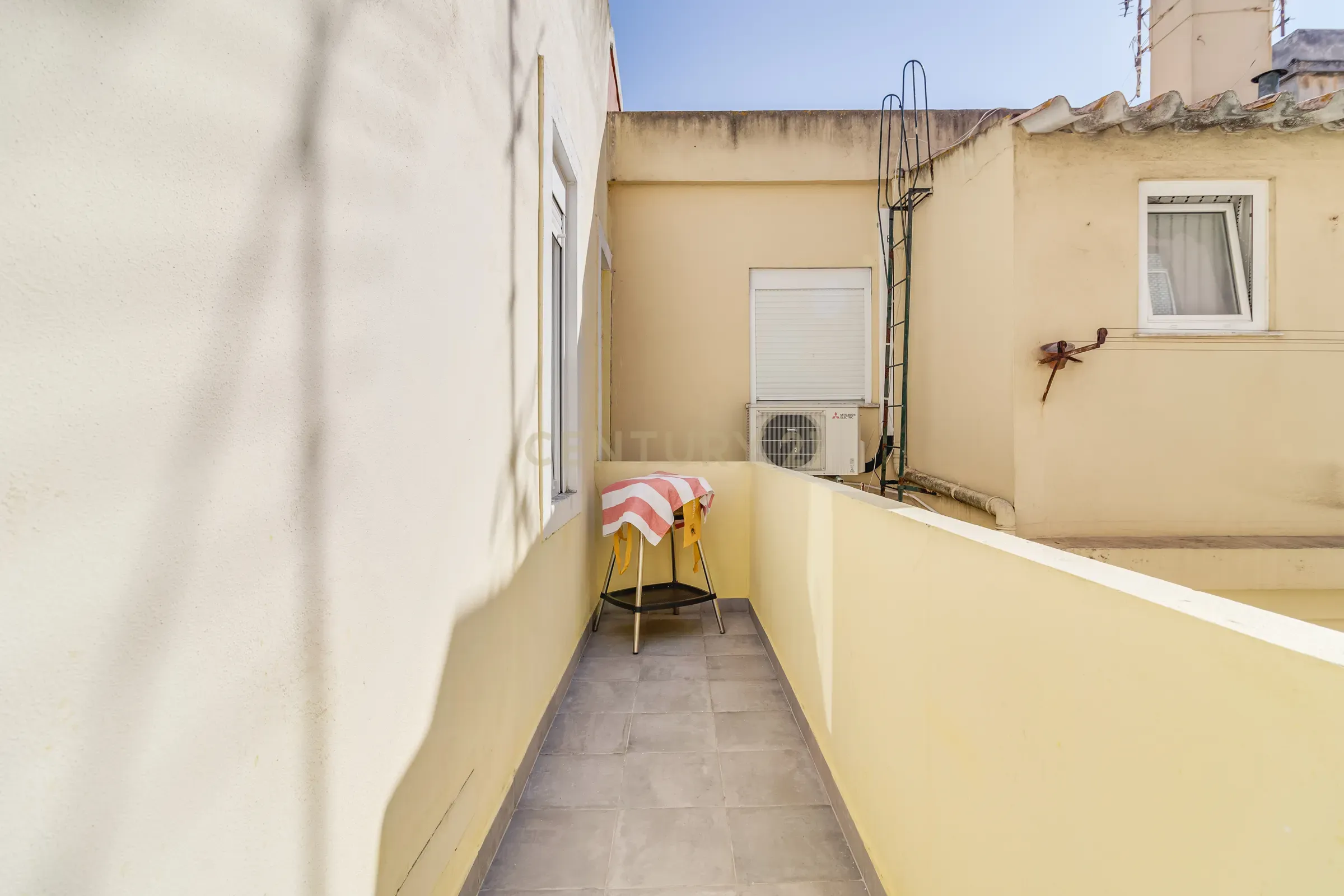 Apartamento T2 em São Vicente - Image 26