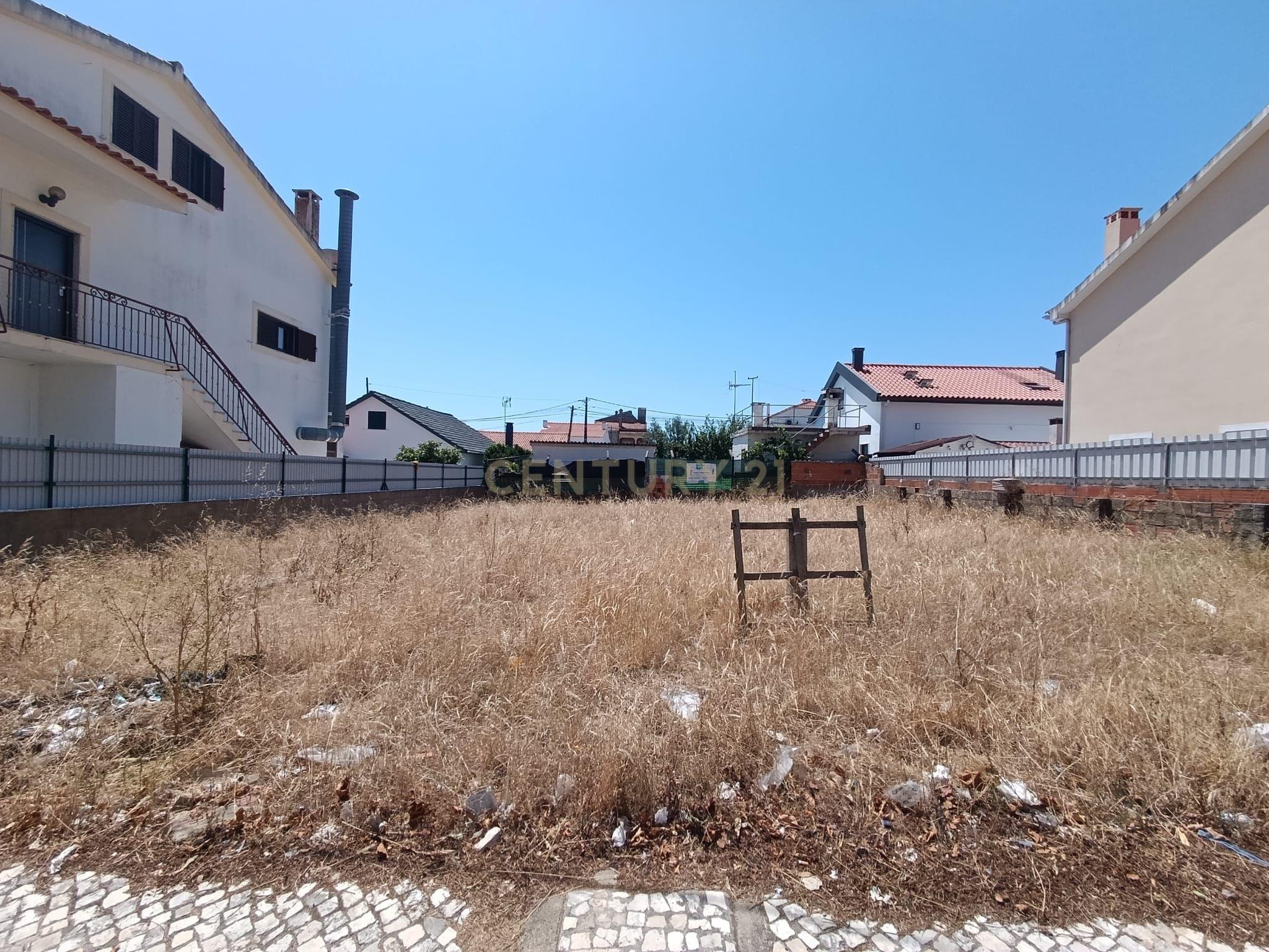 Fotografia 3 de Terreno Urbano 300m2 para Construção na Avenida dos Aliados – Quinta do Conde