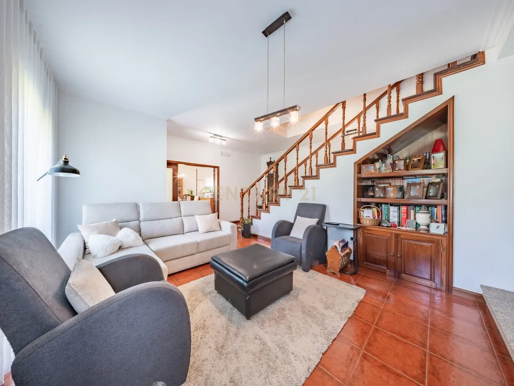 Casa T4 com Vista Panorâmica em Arcos de Valdevez - Image 18