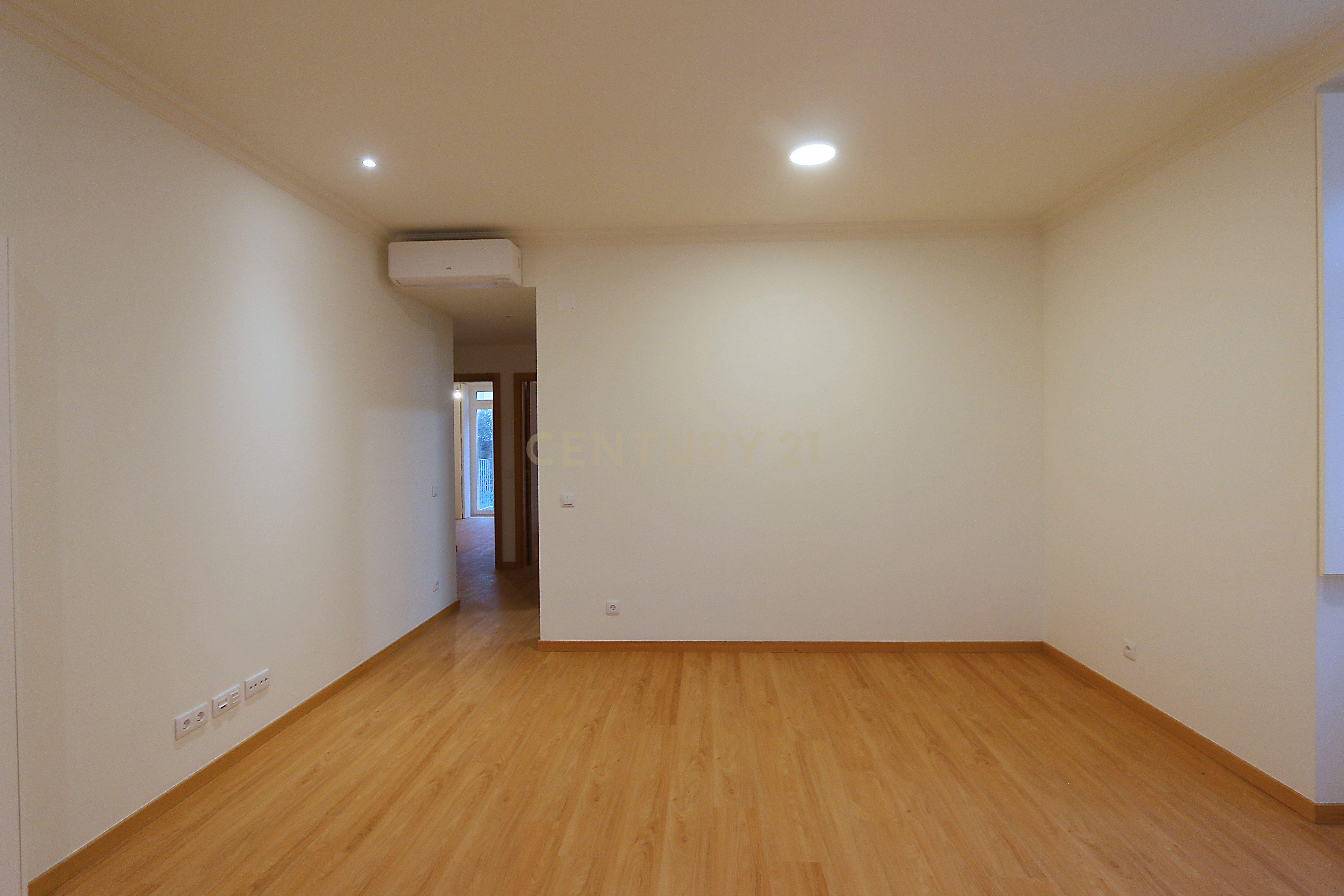 Apartamento T2 para arrendar em Palacete no Lumiar - Image 19