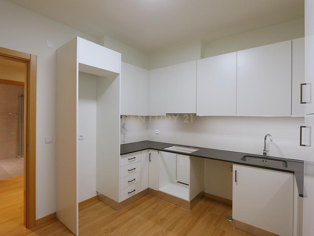 Apartamento T2 para arrendar em Palacete no Lumiar - Image 20