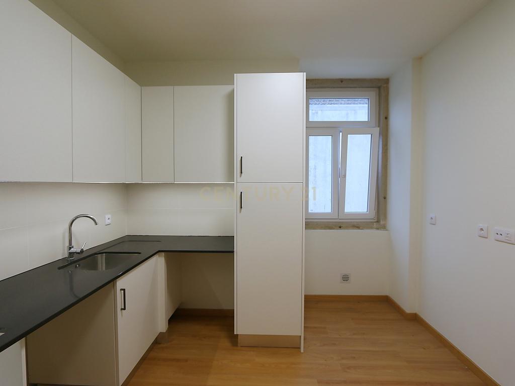 Apartamento T2 para arrendar em Palacete no Lumiar - Image 22