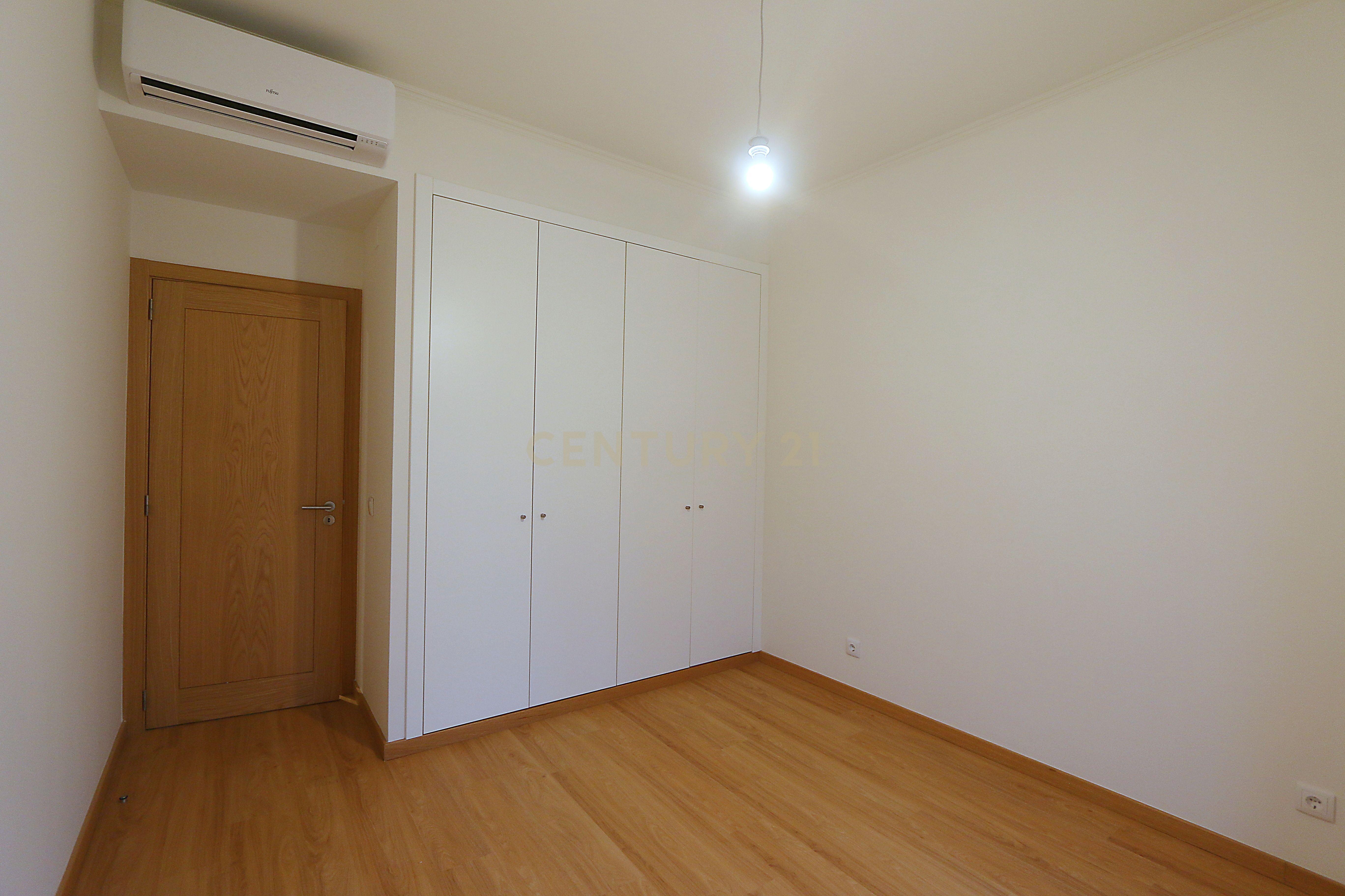 Apartamento T2 para arrendar em Palacete no Lumiar - Image 26