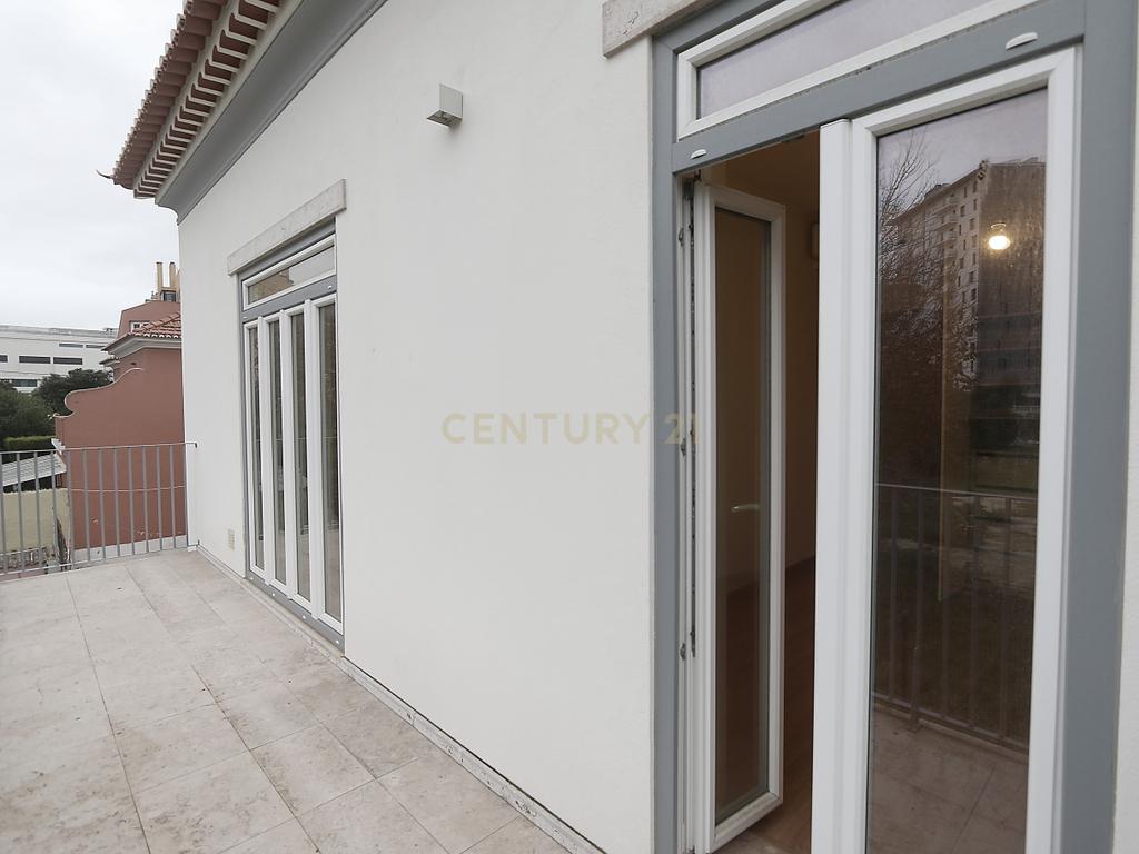 Apartamento T2 para arrendar em Palacete no Lumiar - Image 28
