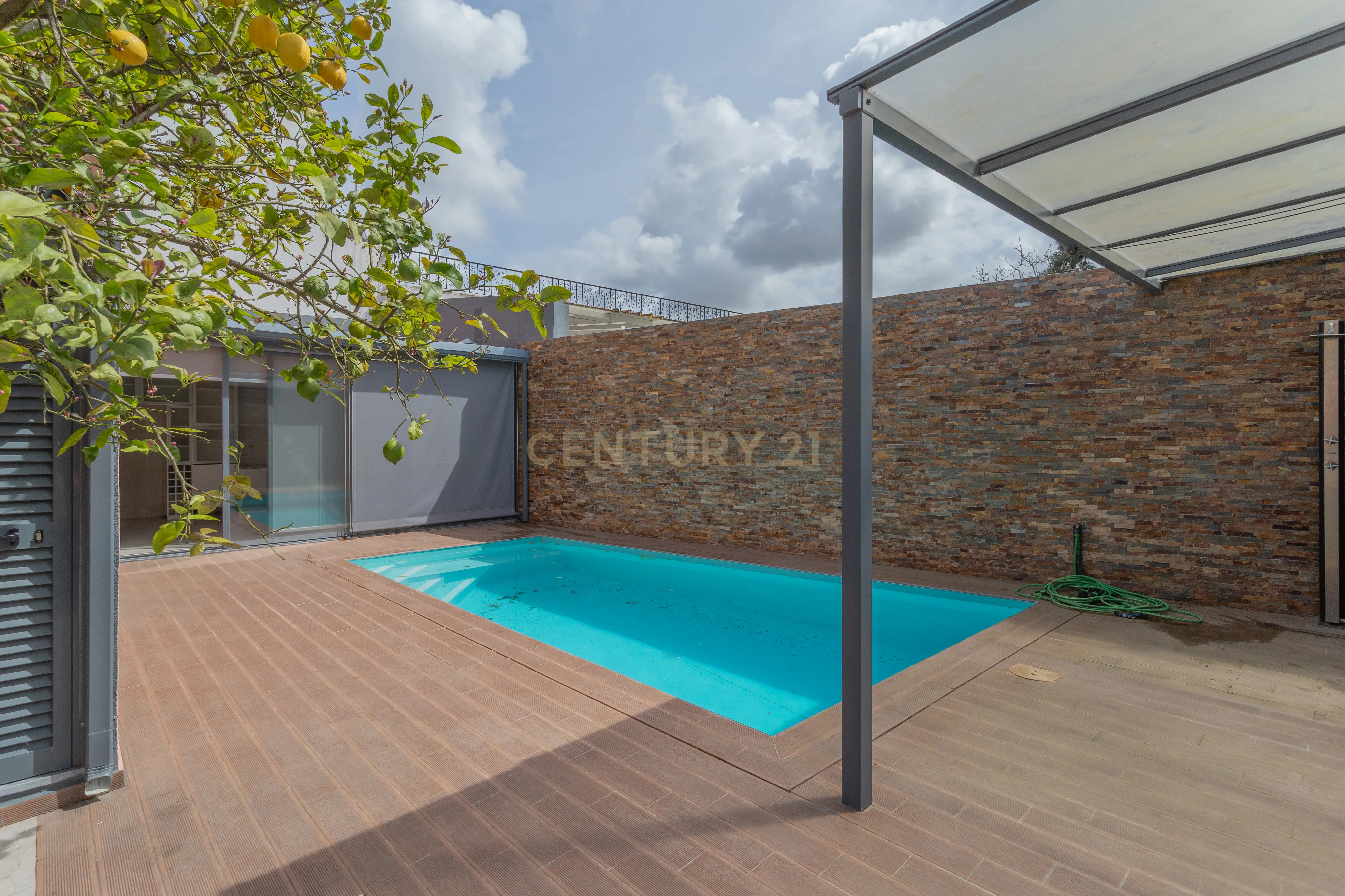 Moradia T4 com Piscina e espaço exterior em Belverde - Seixal - Image 16