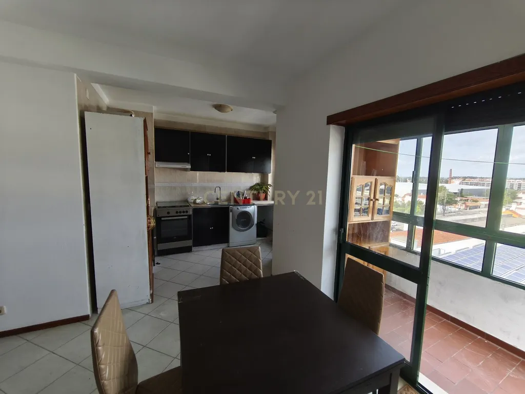 Apartamento T3 sito em Marinha Grande - Image 13
