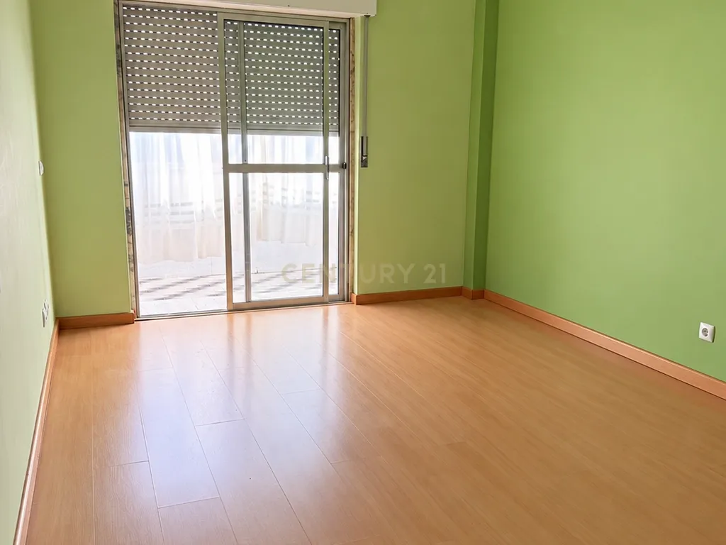 Apartamento T3 na Cruz de Pau - Image 13