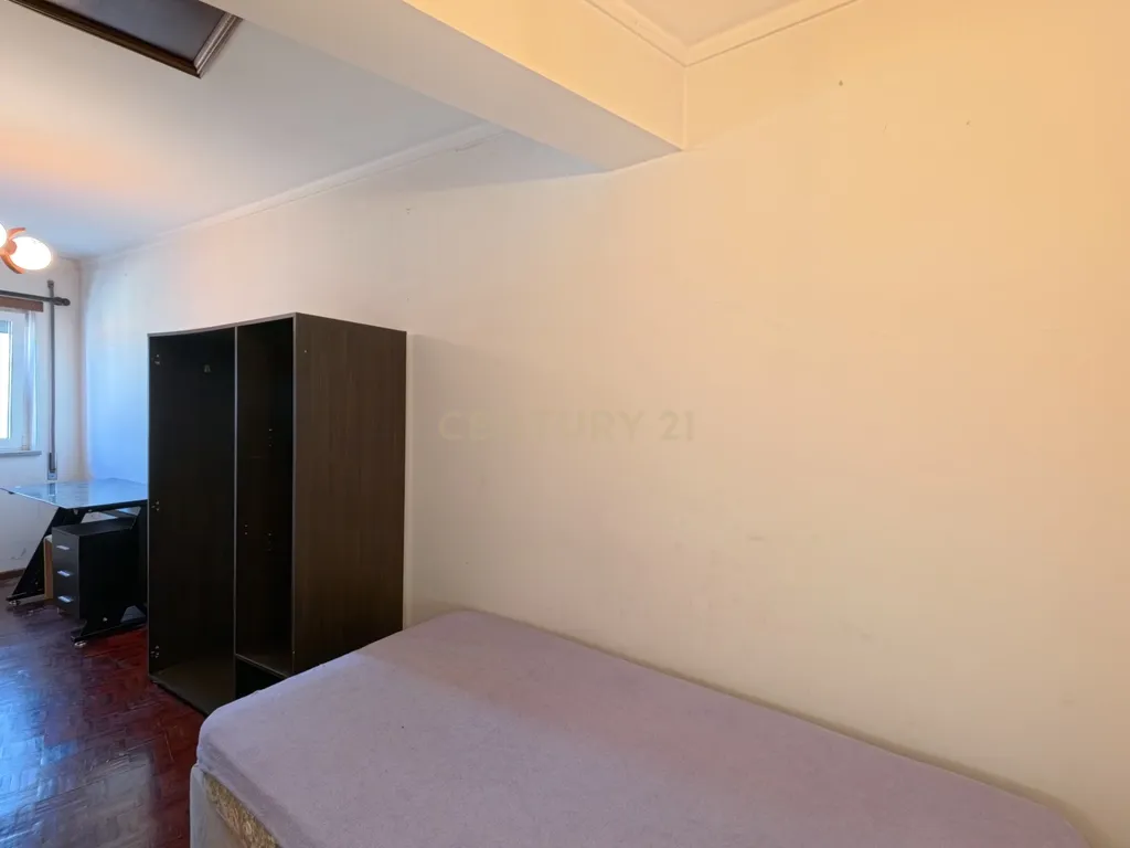 Moradia T3 com garagem e varandas em Fragosela - Viseu - Image 13