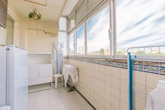 Apartamento T5 com Vista Deslumbrante sobre o Tejo – Olivais - Image 35