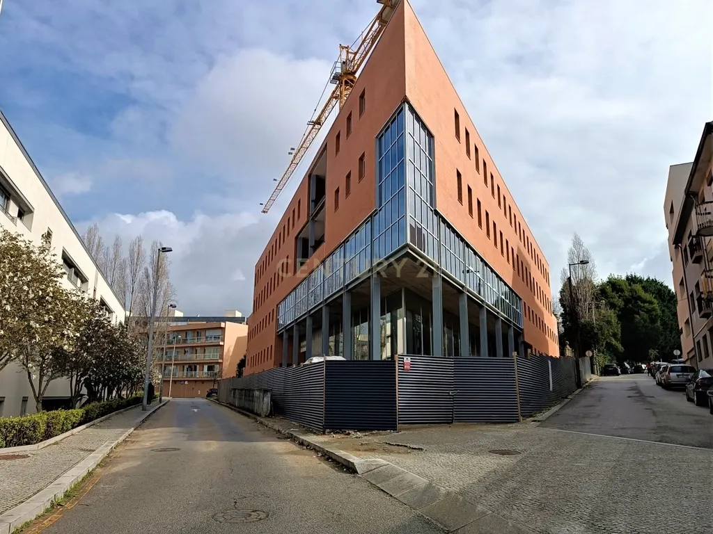 Apartamento com um quarto de luxo e novo em prédio muito moderno no centro de Matosinhos, perto do metro - Image 15