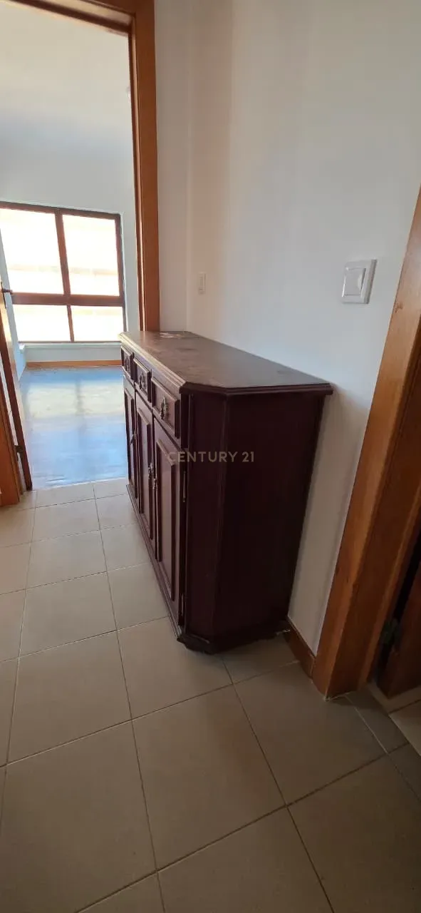 Fotografia 8 de Arrenda-se apartamento T2 para  2º Andar com Elevador em Peniche edifício Berlenga.  Se procura uma zona