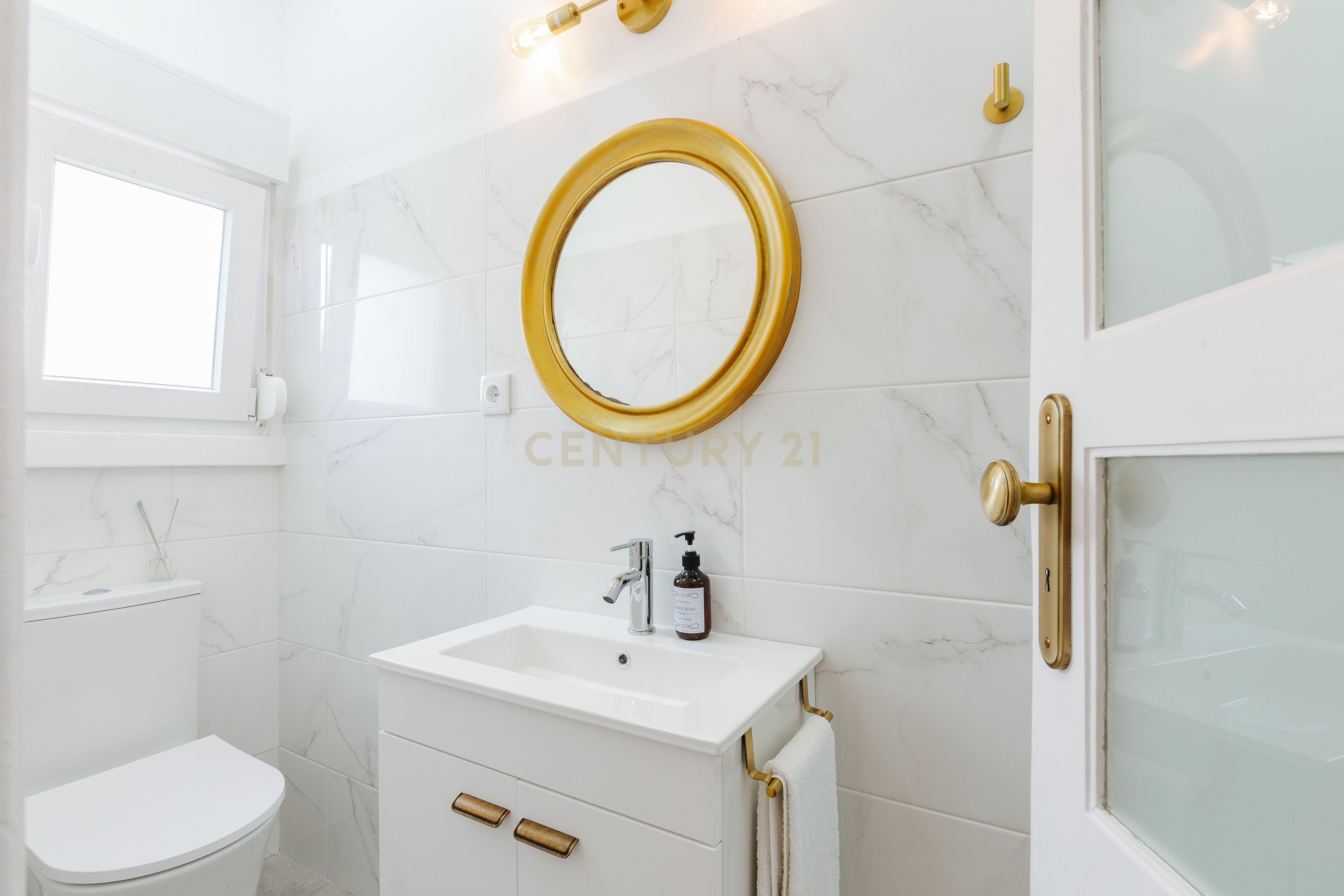 Fotografia 10 de Apartamento T3+1 para Arrendar na Av de Roma completamente Mobilado I Equipado e com utensílios