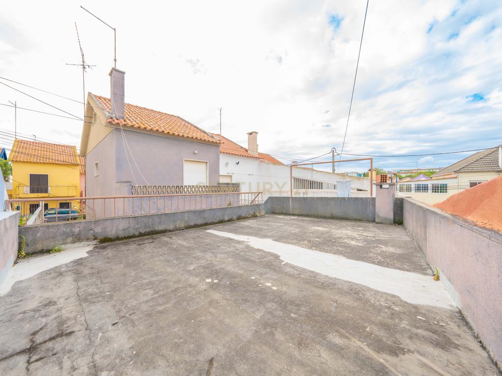 Moradia T3, com Varanda e Espaço Exterior, no Peixe Frito, em Setúbal - Image 9