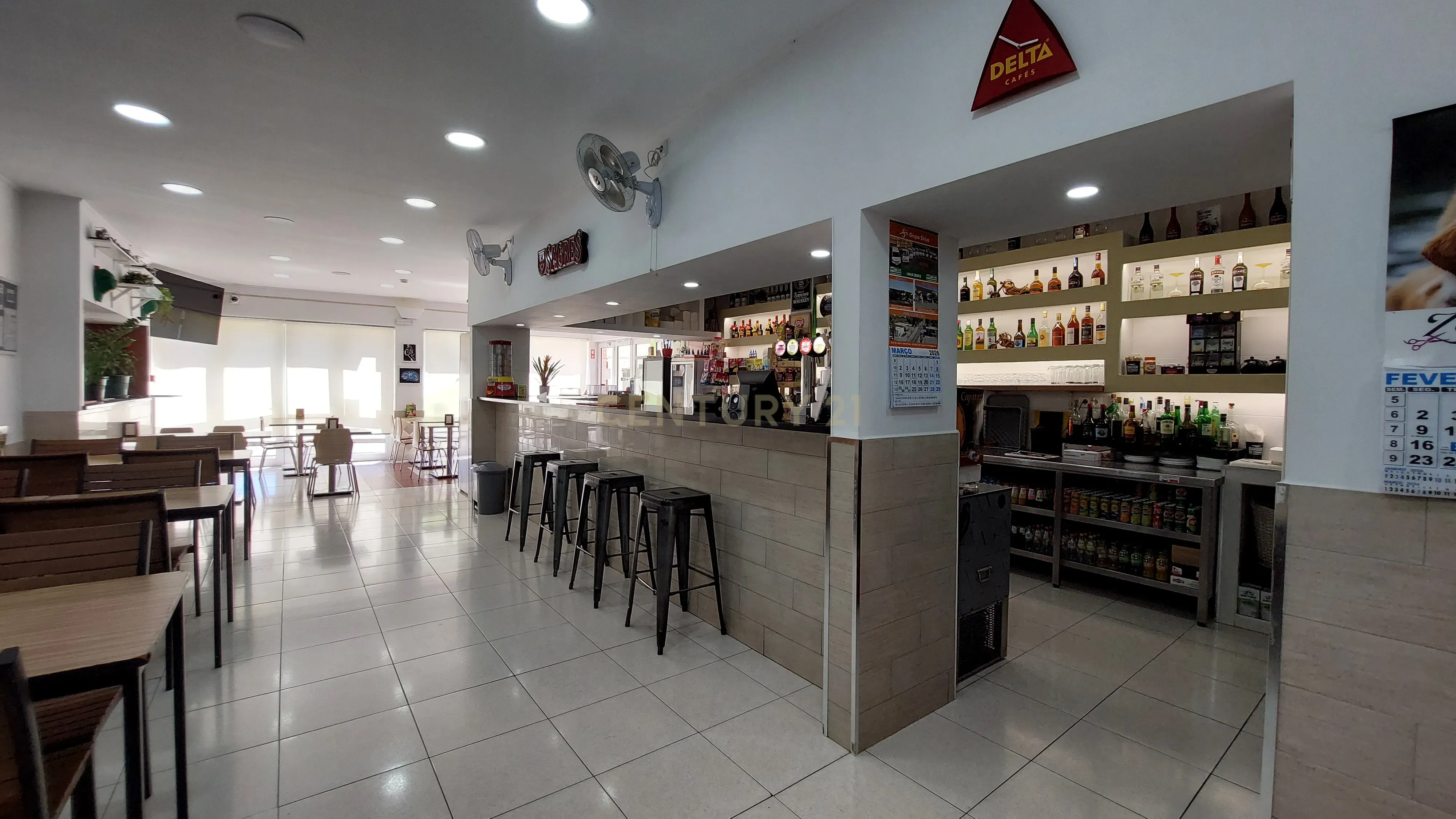 Fotografia 3 de Trespasse de Café/Restaurante Totalmente Equipado | Patacão – Faro
