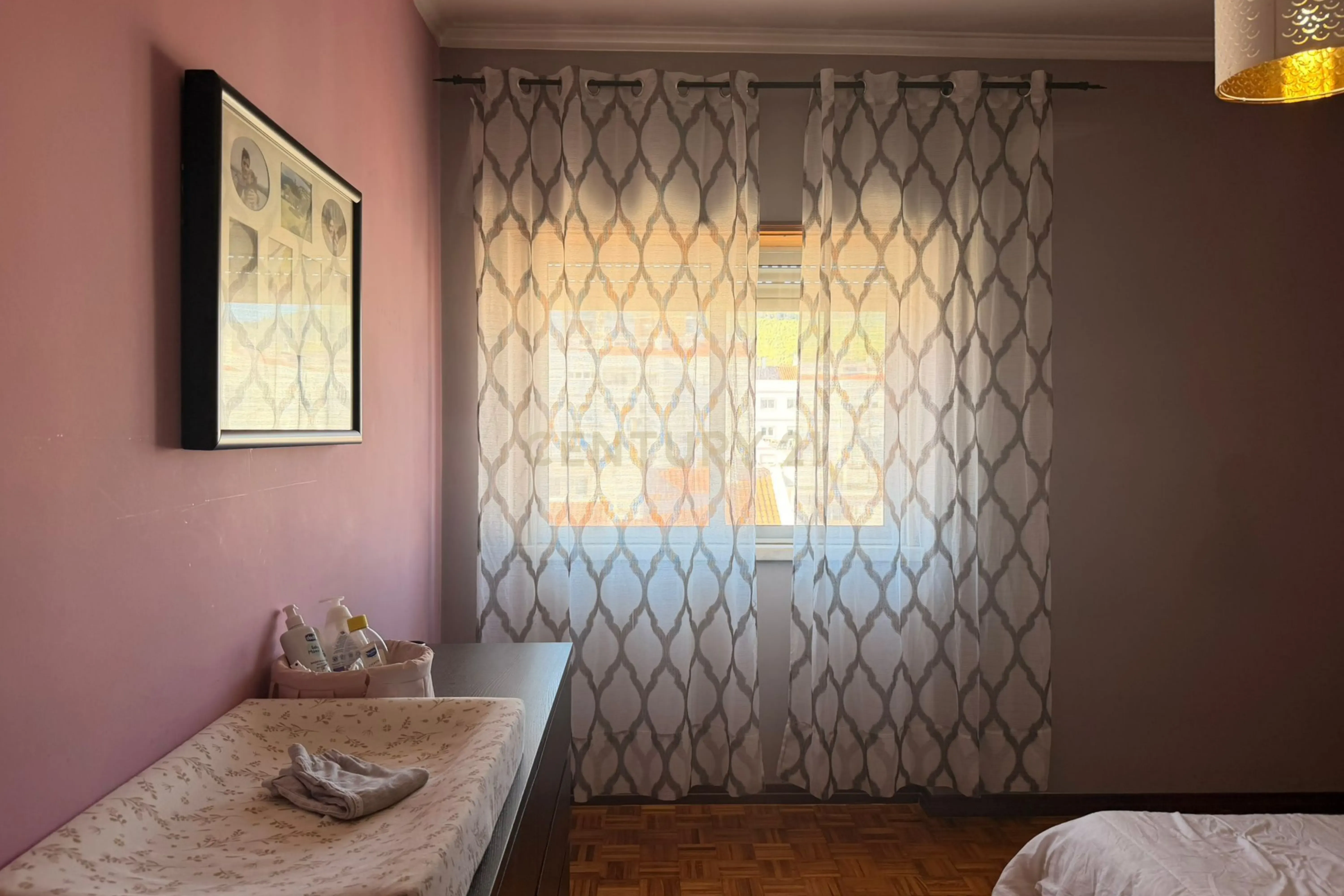 Fotografia 7 de Apartamento T2 em Vialonga com Vista para o Rio