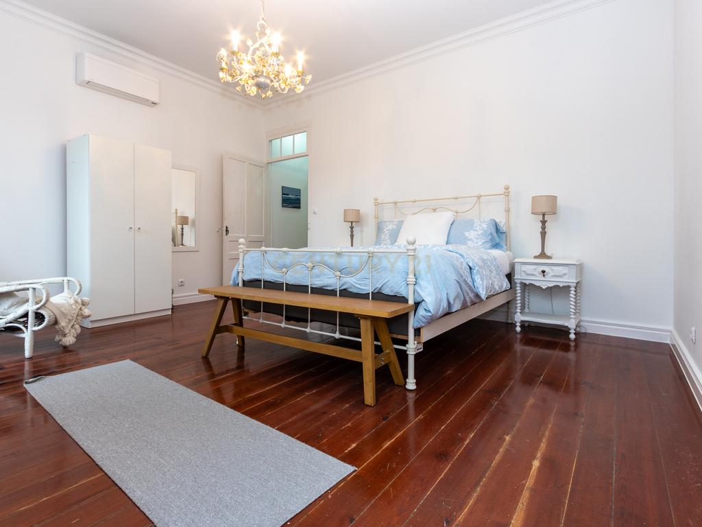 Casa Renovada com Vista para a Cidade em Ponta Delgada - Image 23