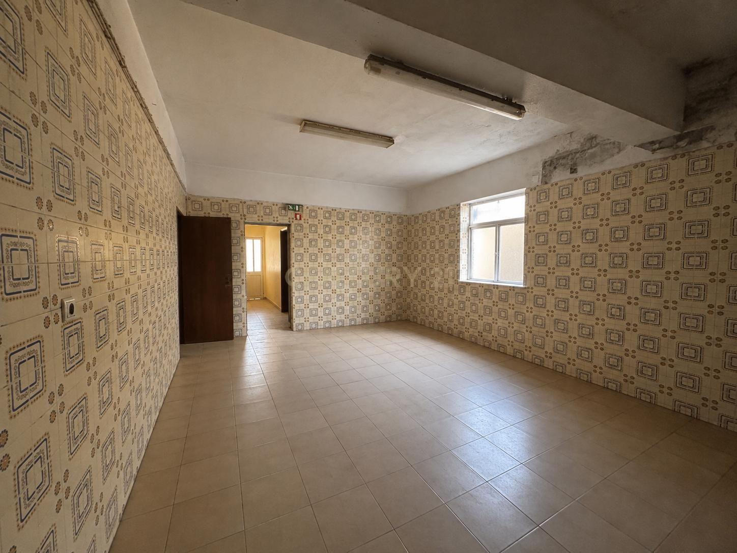 Fotografia 7 de Oportunidade de Investimento Comercial às Portas de Fátima!