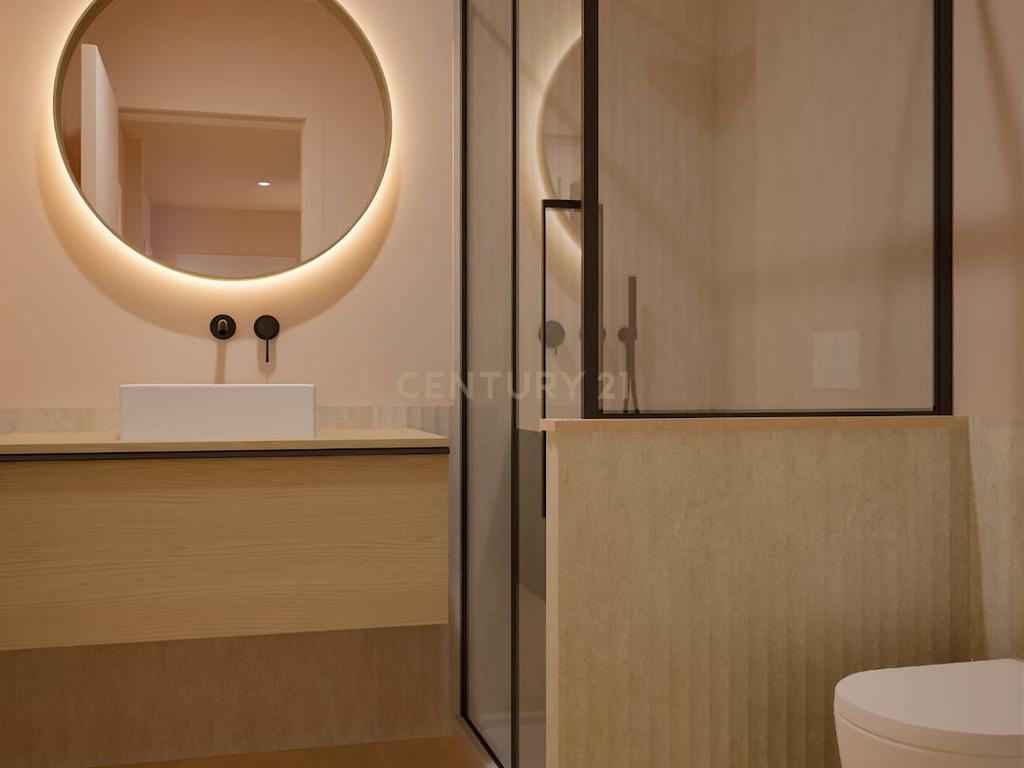 Espectacular Apartamento T3, totalmente remodelado, no centro do Montijo - Image 11