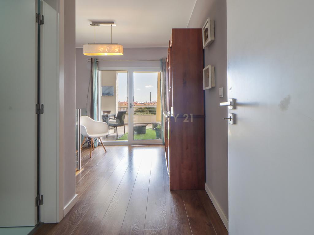 Apartamento duplex T2+2 com terraços - Image 21