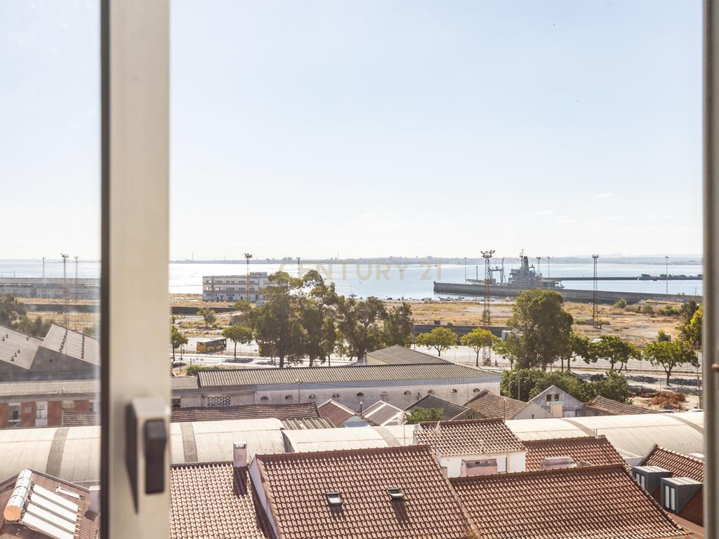 Apartamento T3 em Almada com Excelente Localização - Image 35