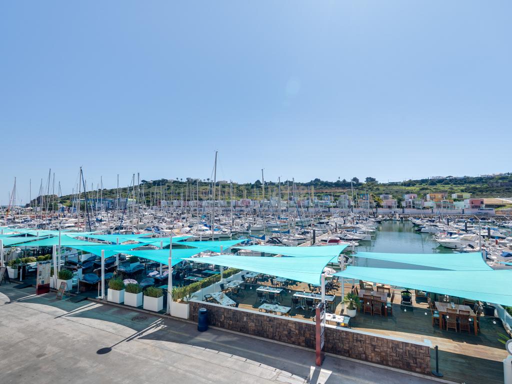 Espaço Comercial na Marina de Albufeira. Restaurante, Bar, Snack-bar, serviços. - Image 4