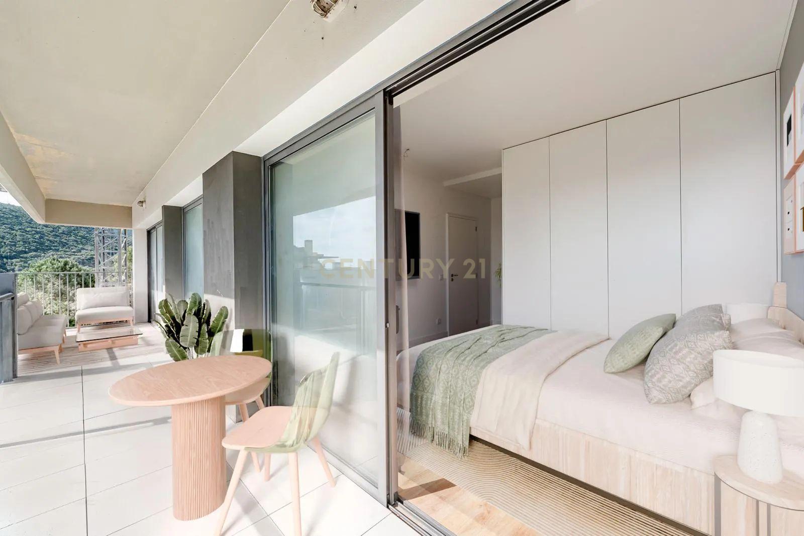 Fotografia 12 de Luxuoso apartamento em condomínio fechado, em Sesimbra com Vista Mar e Piscina