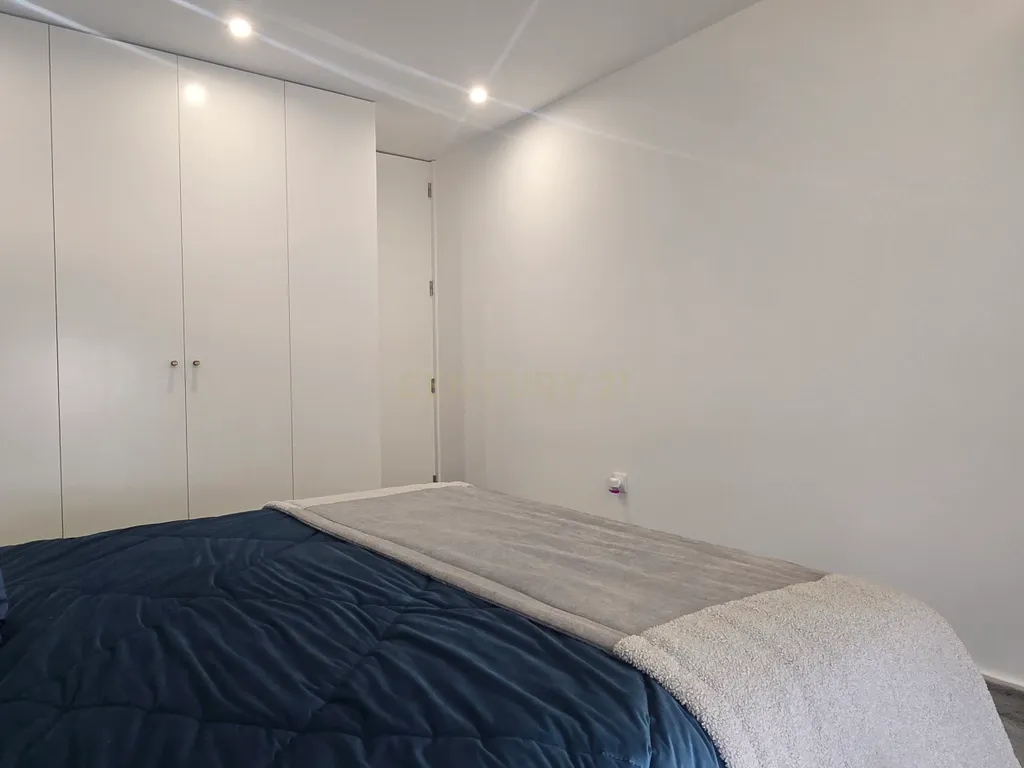 Luxuosa Apartamento Localizado T3 Fão Condomínio Fechado - Image 7