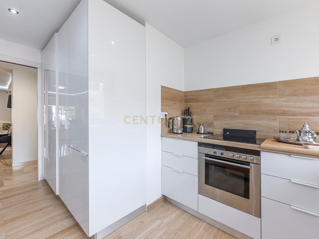 Magnífico Apartamento de 3 Quartos Totalmente Remodelado em Guadalmina Alta - Image 4