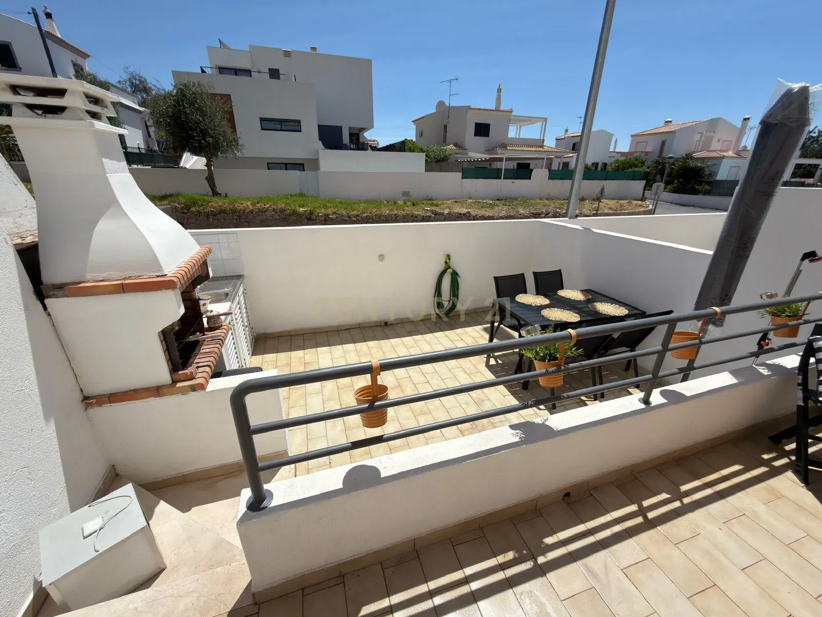 Fotografia 5 de Encantadora Moradia T2 de Dois Pisos em Tavira – Conforto, Tradição e Estilo de Vida no Algarve