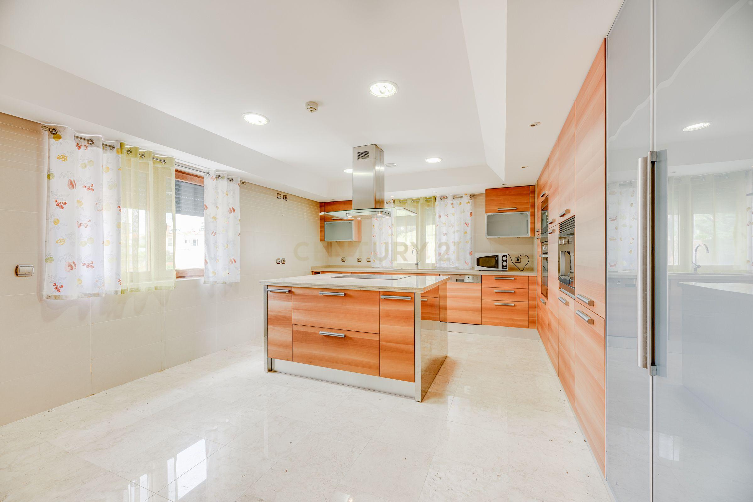 Moradia T7 de sonho! - Image 25