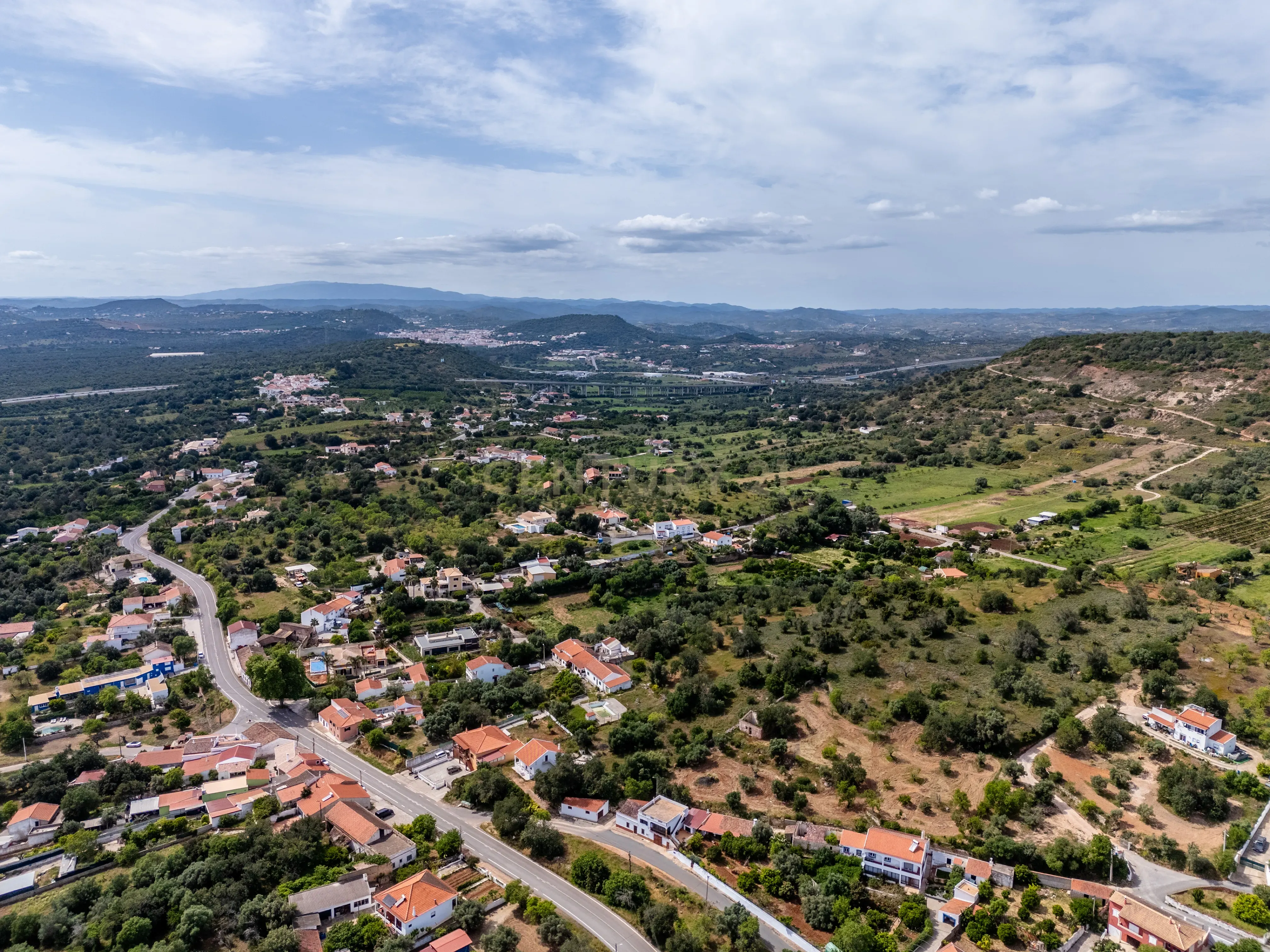 Fotografia 4 de Terreno com Potencial para 3 Moradias | 2.680 m² | São Bartolomeu de Messines | Silves