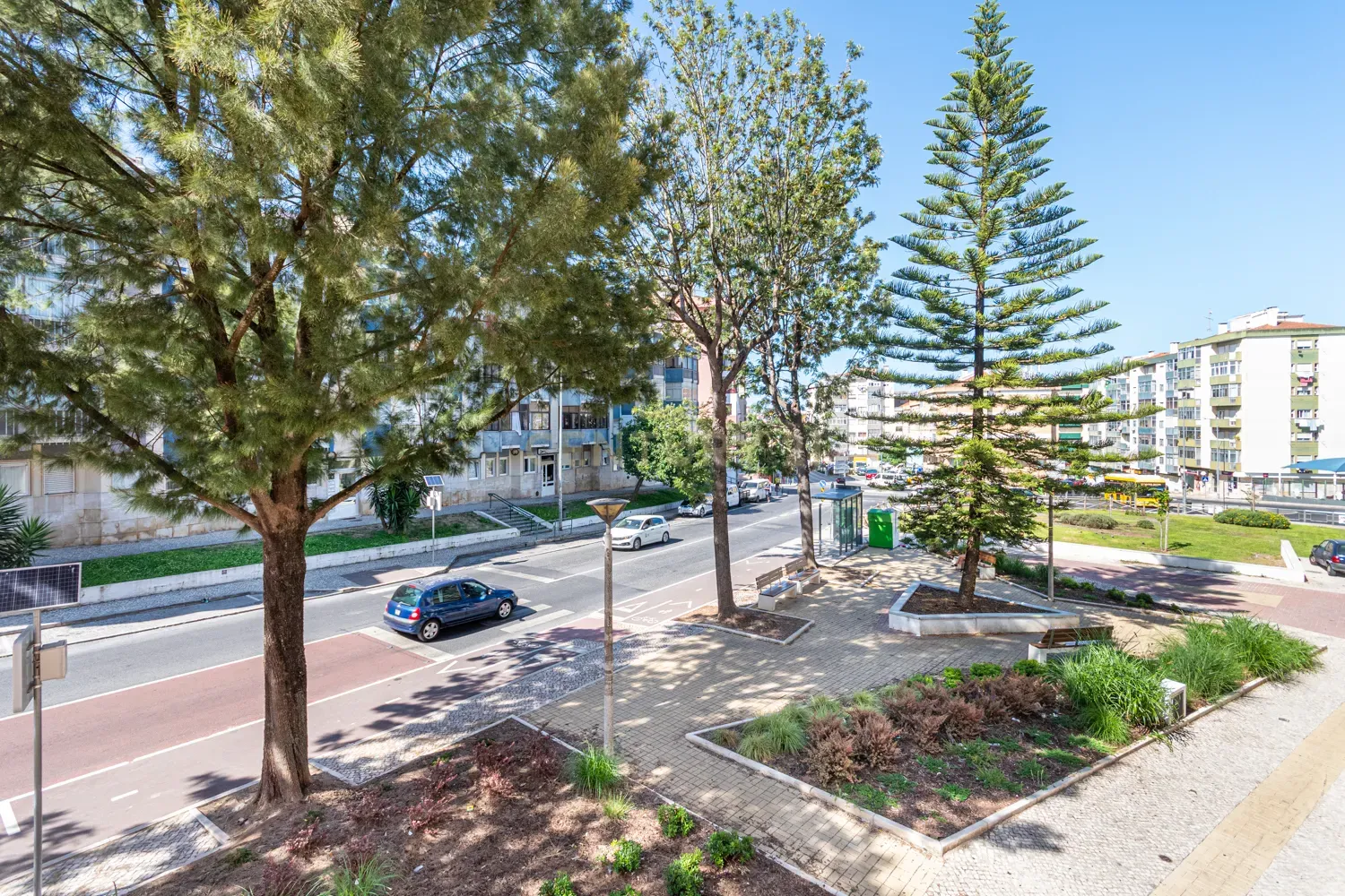 Fotografia 9 de Apartamento T3 | 2 Casas de Banho | 1.º Andar | Agualva-Cacém