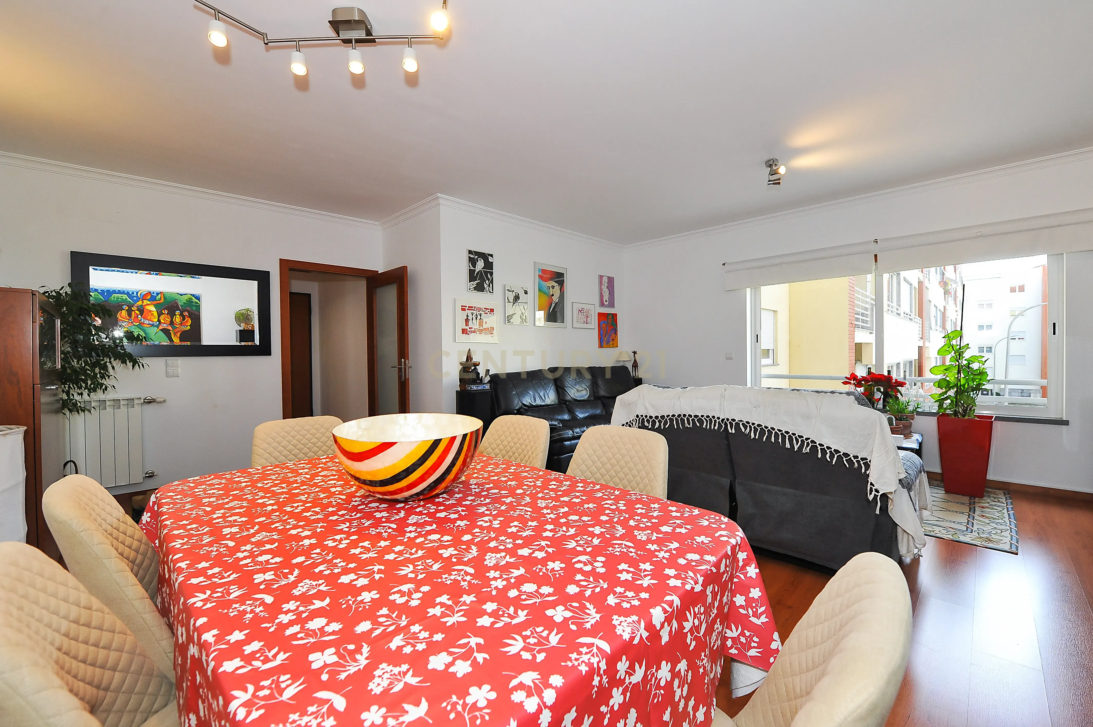 *********RESERVADO******************Apartamento T2 em excelente estado e moderno no Parque São Domingos de Rana - Image 6