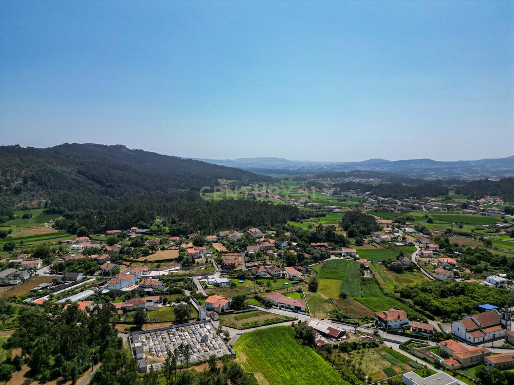 Terreno  construção com 899m2 em Alheira  - Barcelos - Image 21