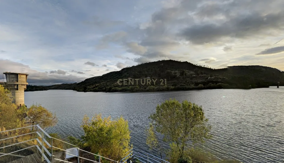Ruina com Vista para o Rio em Sarnadas de Ródão - Image 4