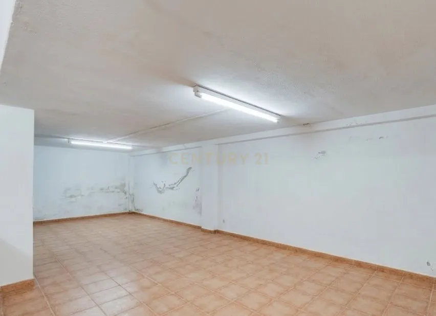 T2+2 Duplex c/ Sótão amplo (248m²) | S. Félix Marinha - Image 28