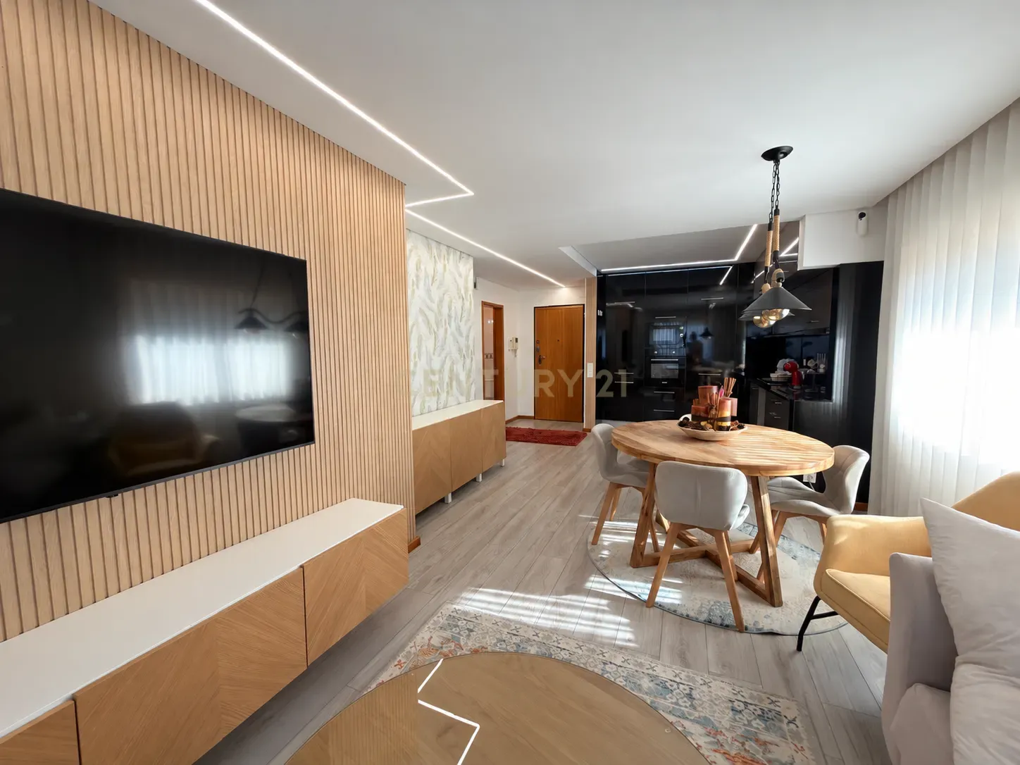Apartamento T2 à venda em Nogueira da Regedoura, Santa Maria da Feira — foto 2