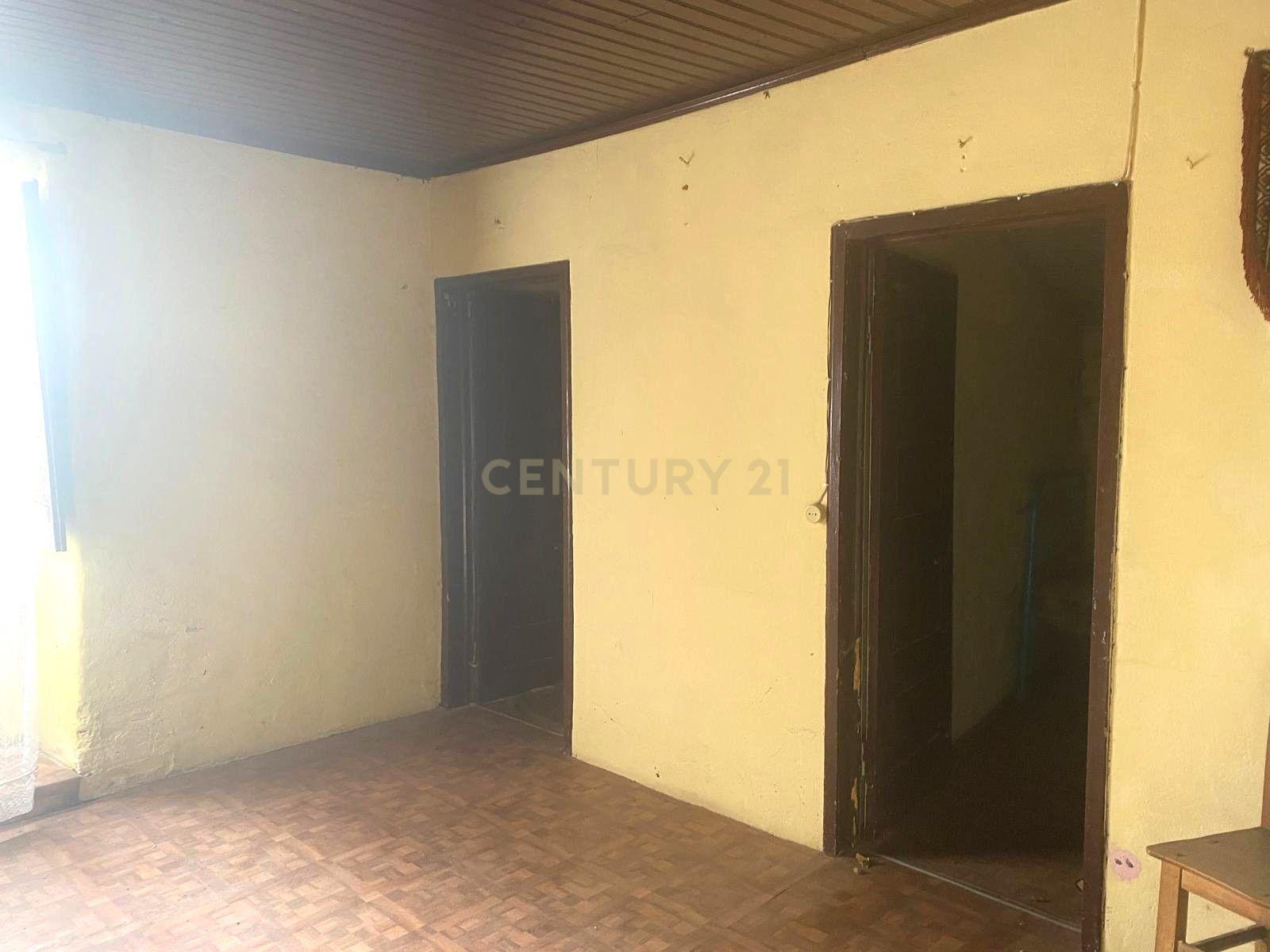 Fotografia 6 de Casa para reconstruir em Aldeia típica do Concelho
