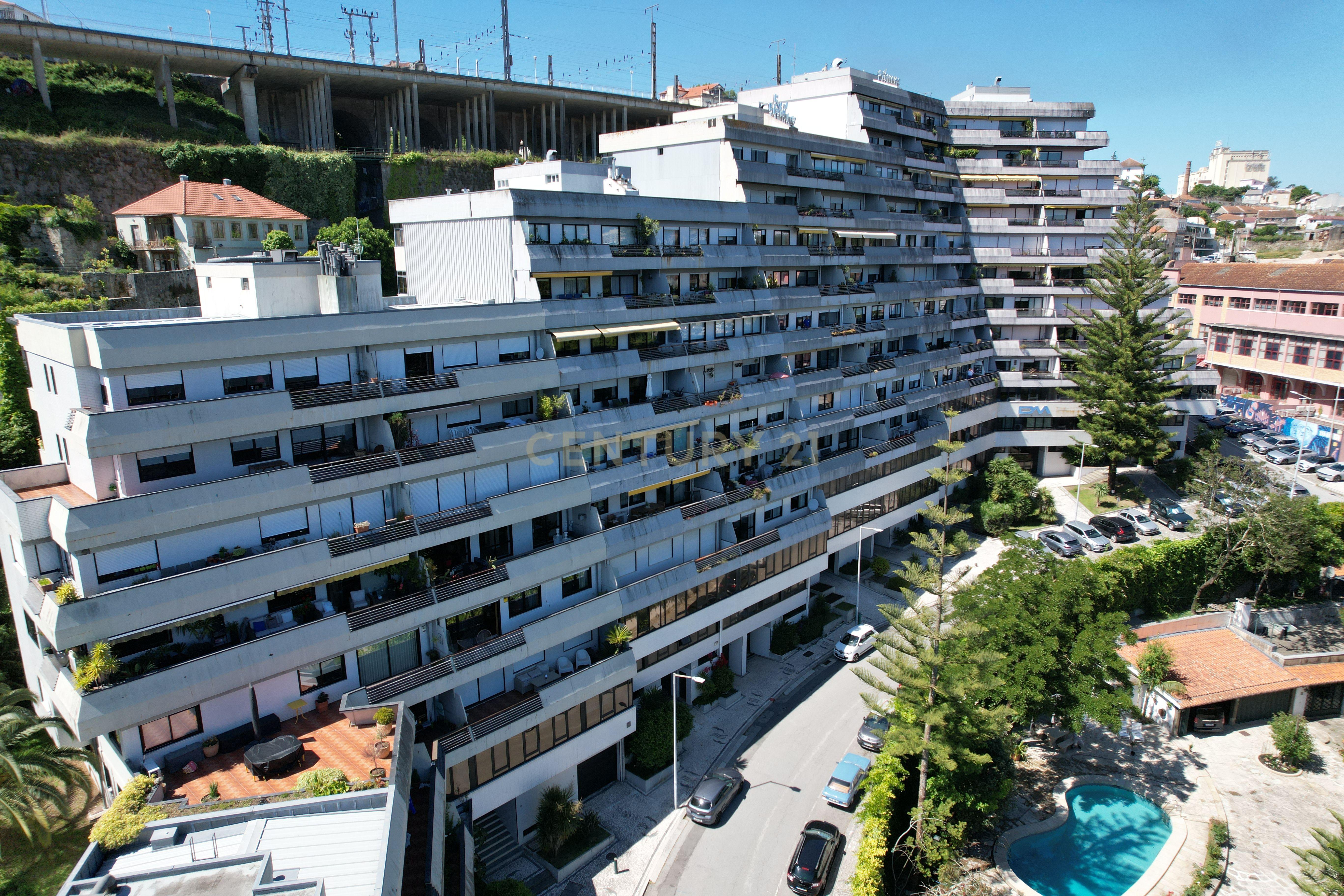 Fotografia 8 de Duplex T5 com Vista Panorâmica sobre o Douro | 328m² - Varandas do Douro - Porto