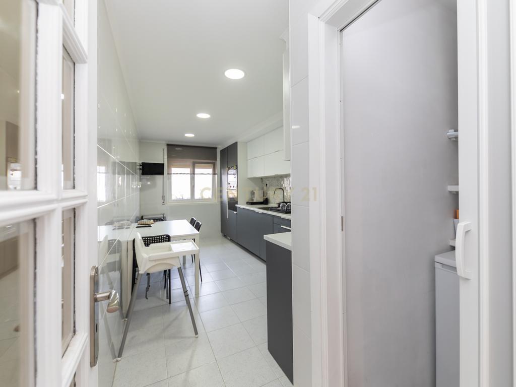 Apartamento T2, nos Fidalguinhos - Barreiro - Lavradio - Image 18