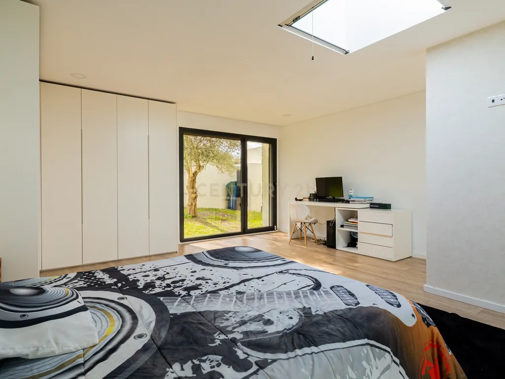 Moradia T3 Térrea com Piscina em Mesão Frio - Guimarães - Image 23