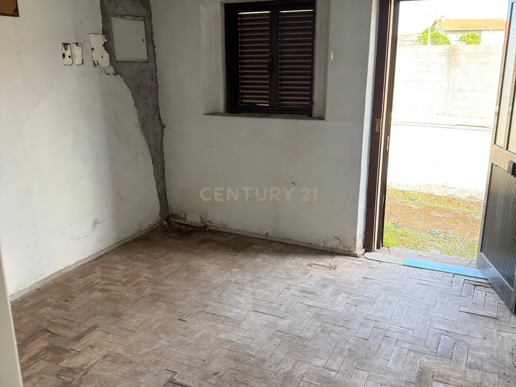 Moradia T7 com Enorme Potencial em Lote Total de 5.611 m² - Image 8