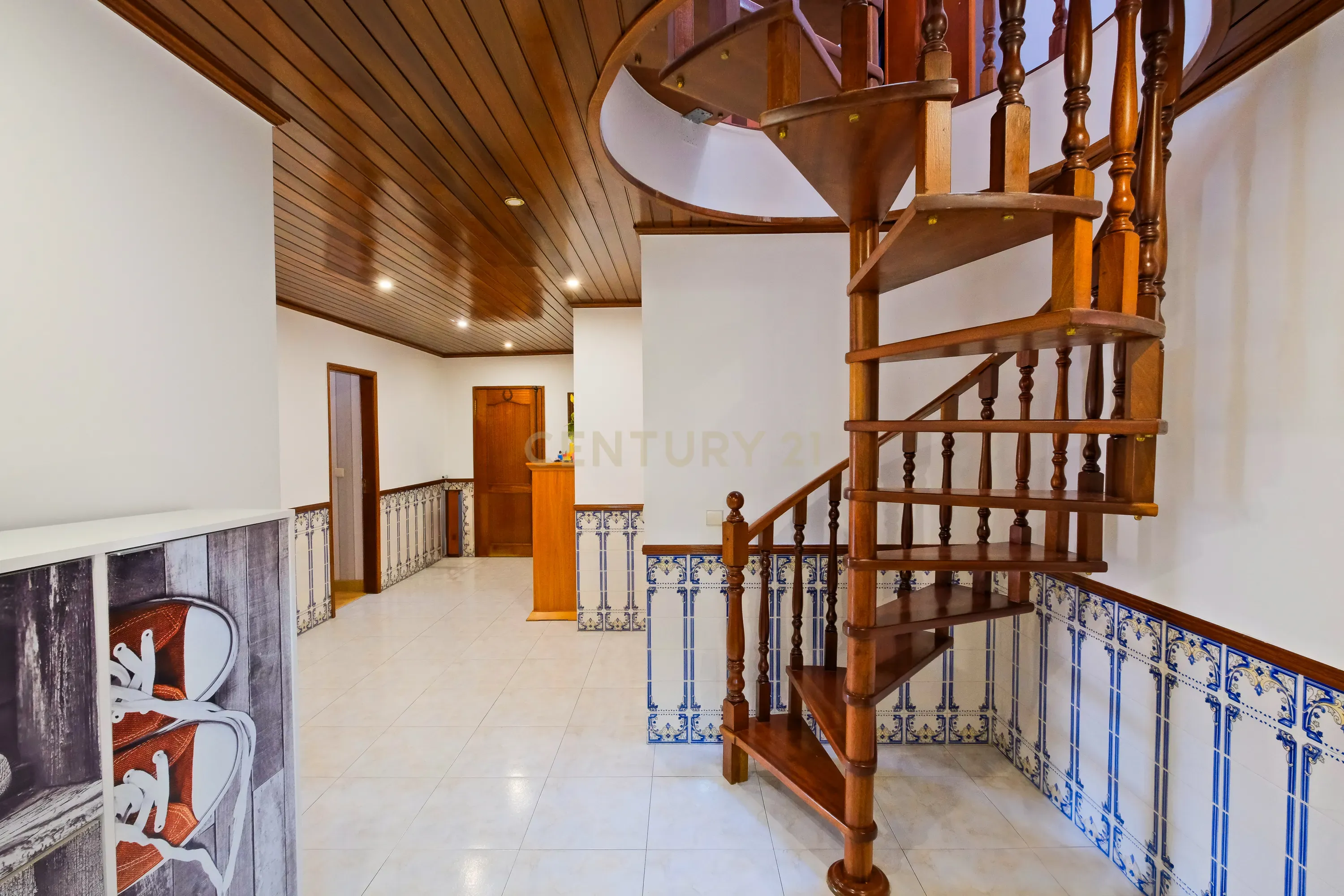 Duplex em Lisboa, Sintra: Espaço e Conforto com Vista Serra Sintra - Image 8