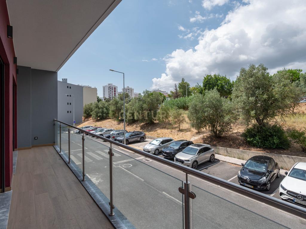 T3 com vista rio, box para 4 carros | Póvoa de Santa Iria - Image 12