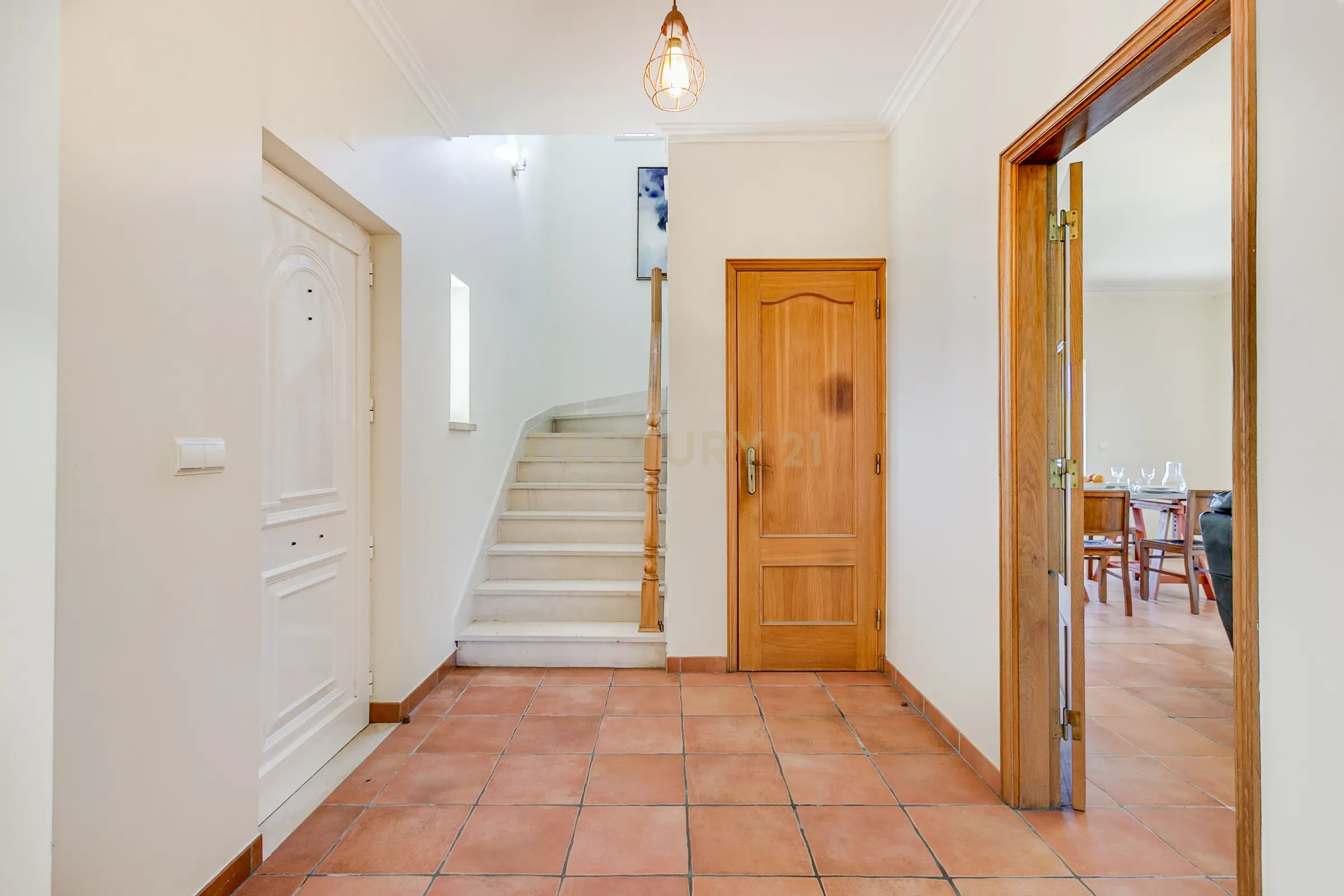 Moradia Rural T4 com Piscina e Jardim — Entre Setúbal e Lisboa - Image 14
