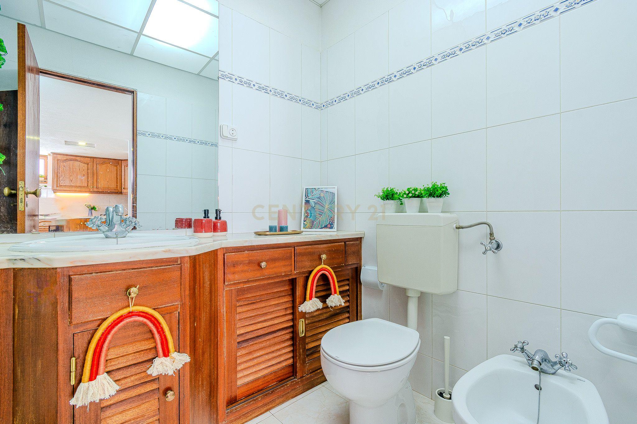 Apartamento T0+1 em Condomínio Fechado – Perto da Praia da Falésia, Albufeira! - Image 16