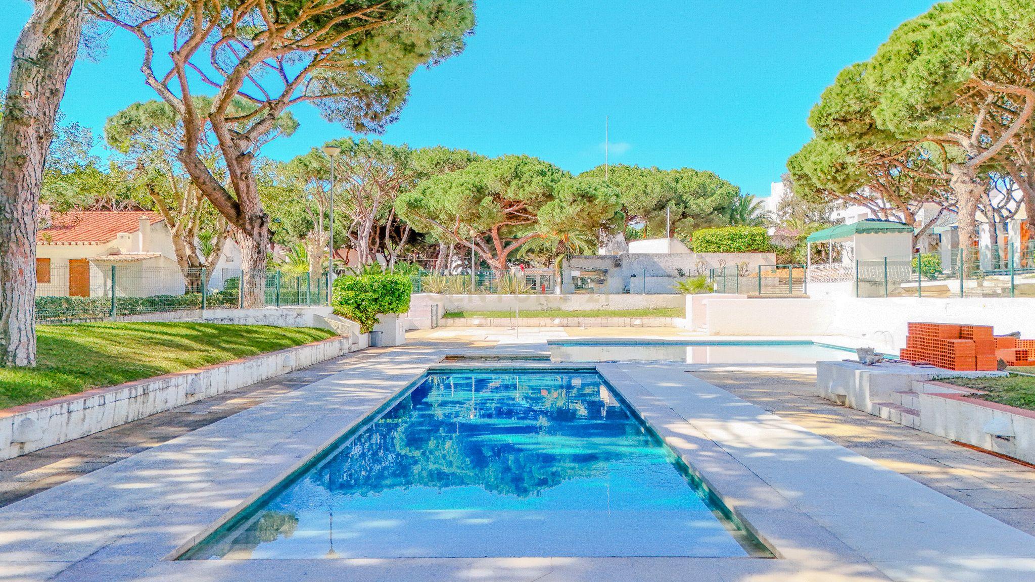 Apartamento T0+1 em Condomínio Fechado – Perto da Praia da Falésia, Albufeira! - Image 22