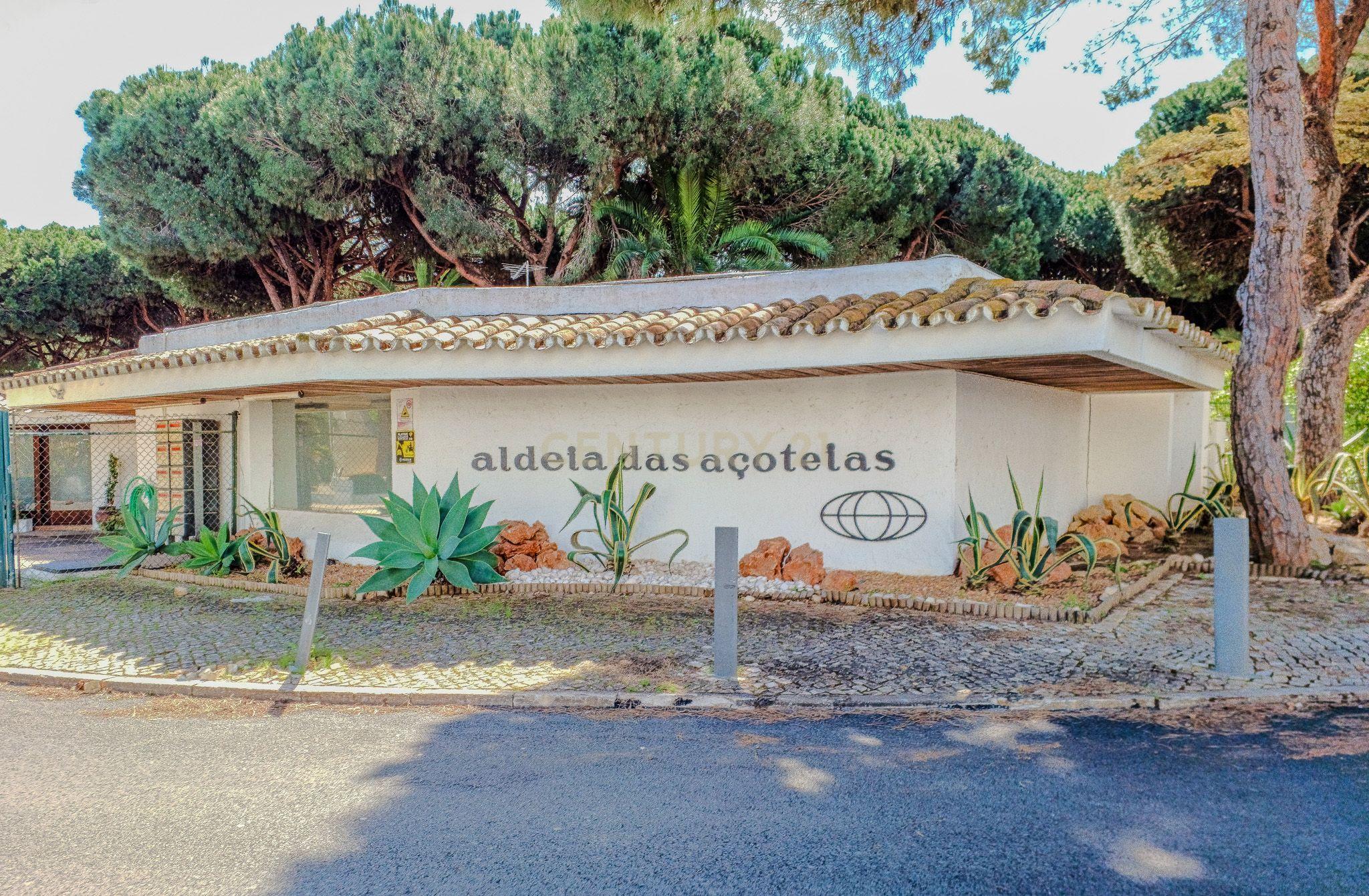 Apartamento T0+1 em Condomínio Fechado – Perto da Praia da Falésia, Albufeira! - Image 27