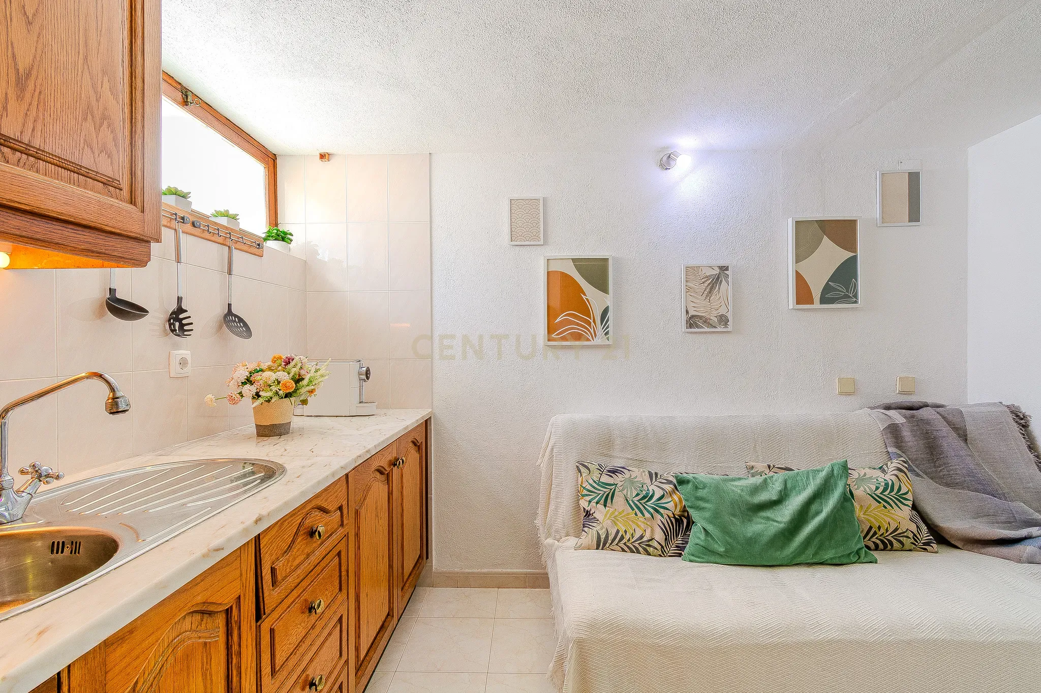 Apartamento T0+1 em Condomínio Fechado – Perto da Praia da Falésia, Albufeira! - Image 9